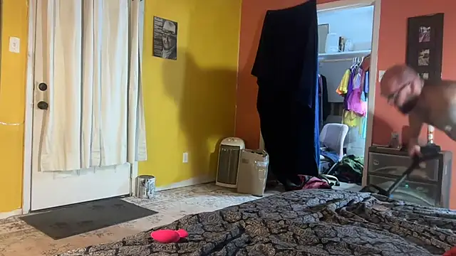 bearcub300 online show from November 15, 5:53 am