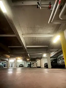 los freaky online show from September 14, 8:49 am