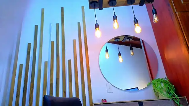 yorbymaxx online show from February 2, 1:30 pm