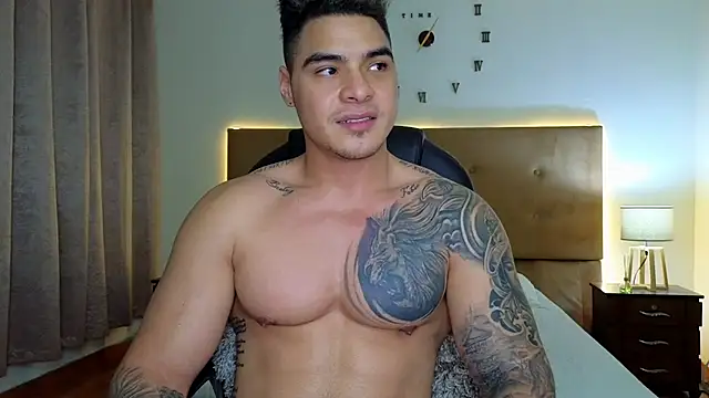 Steven Velez online show from October 19, 1:54 am