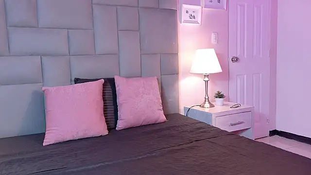 Noah Bells online show from March 21, 2:32 pm