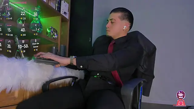 Gael williams1 online show from October 25, 4:03 am