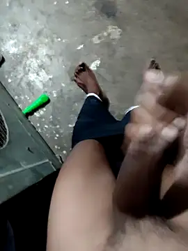 RAYI Queen 4 online show from November 27, 9:07 pm