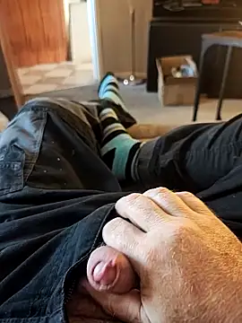 hubbyfun19 online show from March 28, 5:13 pm