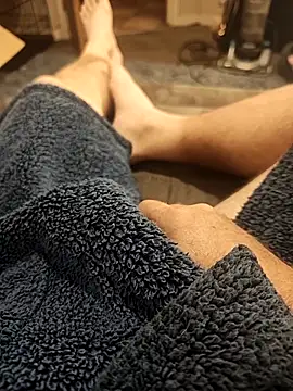 hubbyfun19 online show from October 25, 4:14 am