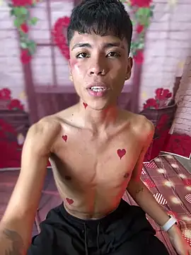 MaxiWildd online show from February 14, 1:50 pm