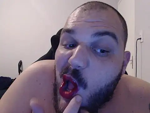 Brsecretbear online show from September 9, 10:30 pm