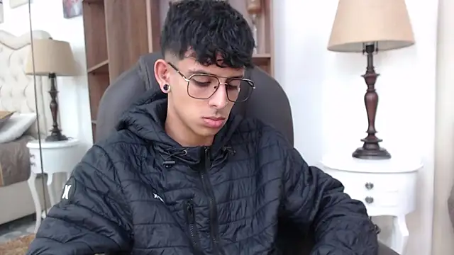 Ibratxandy online show from April 1, 11:56 am