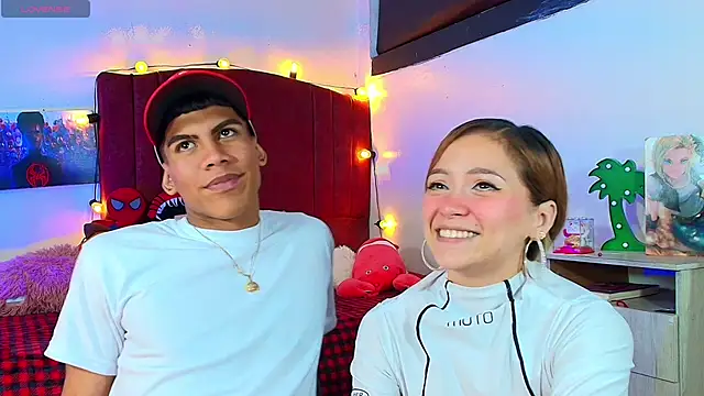 ChiliciousCouple online show from September 26, 4:10 am