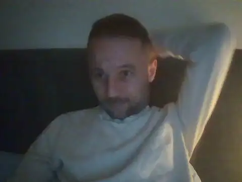 isimsizsikicii online show from September 29, 7:32 pm