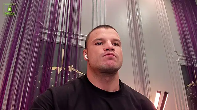 OliverSport online show from December 3, 3:33 pm