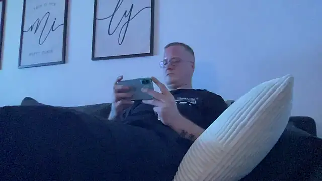 Hornykobii online show from October 22, 9:18 pm