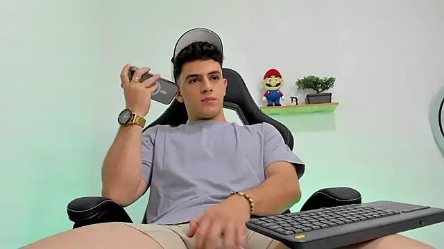 Mikecooper online show from February 6, 5:26 am