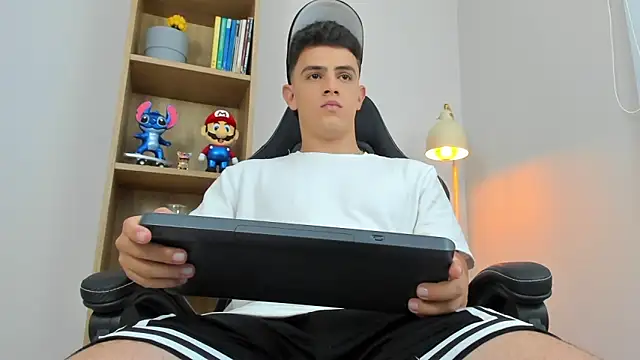 Mikecooper online show from April 9, 12:19 am