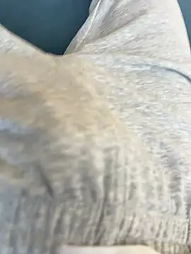 Frankieyyy1 online show from March 29, 6:35 am