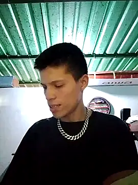 elinnki online show from December 5, 8:05 pm