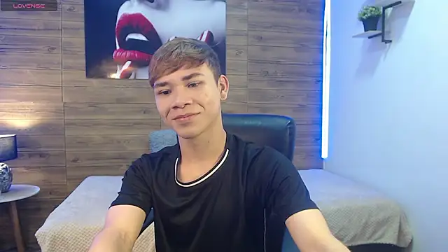 nathanclay online show from February 8, 3:45 am