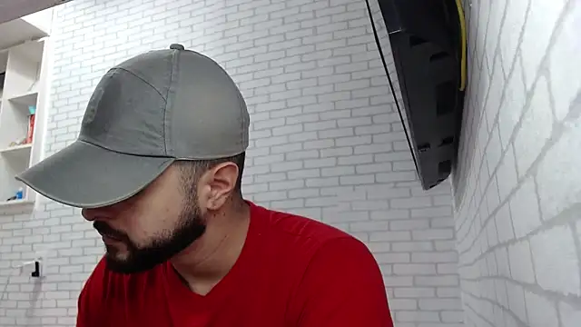 BombeiroHotx online show from April 6, 9:26 pm