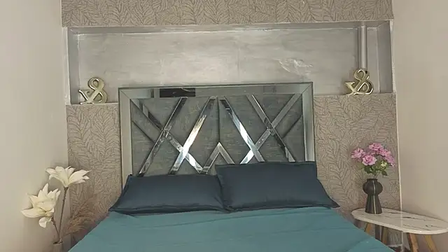  DantFox  online show from December 13, 9:10 pm