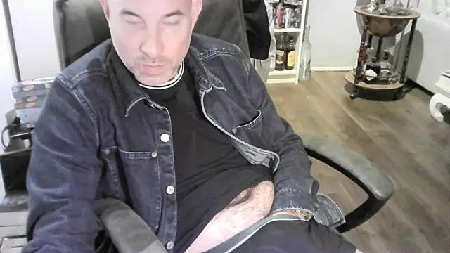 Chrisprngr online show from September 29, 11:44 pm