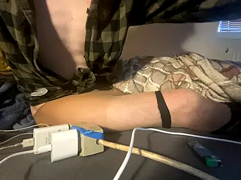 Salon1986 online show from September 25, 8:24 am