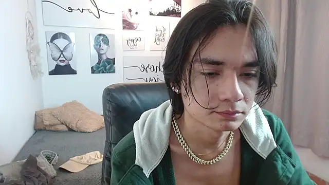 Snapshot of davoxer chatting on October 19, 3:55 am davoxer online show from October 19, 3:55 am