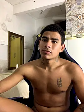 Novindot23cm online show from December 15, 9:45 pm