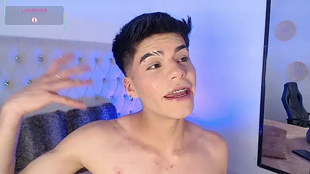 Dulcey  online show from January 12, 5:44 am