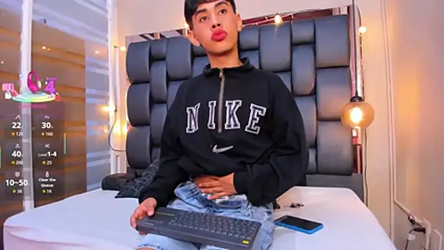 Jim twink online show from November 4, 7:37 pm