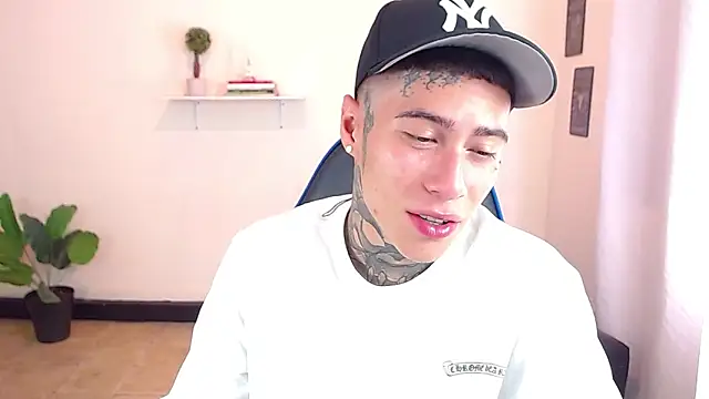 setthomas online show from November 25, 3:36 pm