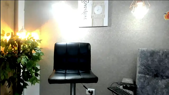 Snapshot of battistaturner chatting on October 16, 12:29 am battistaturner online show from October 16, 12:29 am