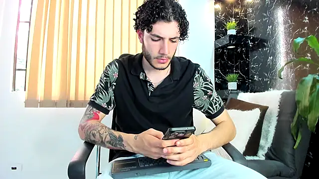 Rafael Mendezz online show from November 8, 9:07 pm