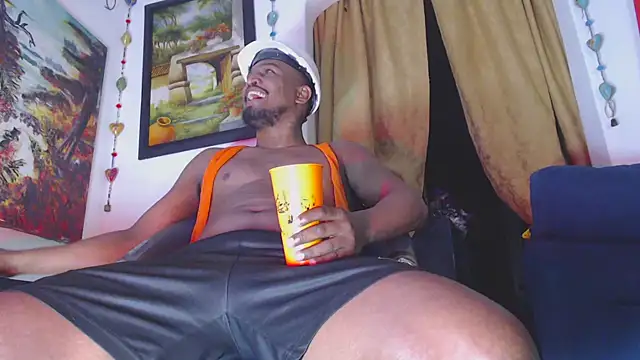 ElCaballeroNegro24 online show from January 14, 4:44 pm