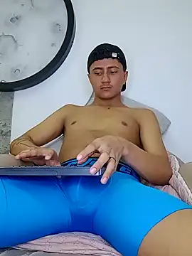  Leohot  online show from April 2, 3:37 am