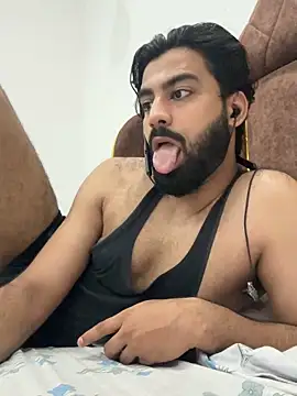 hottestboy03 online show from October 5, 6:39 am