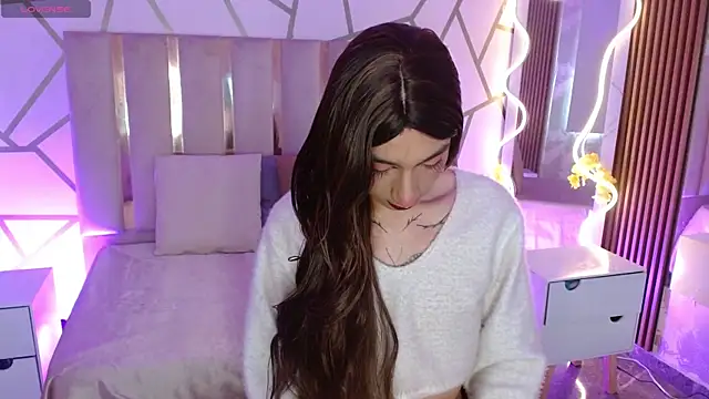 CYRUS TAY online show from March 4, 12:56 pm