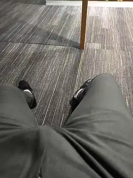 hotboy43339 online show from September 9, 6:18 pm