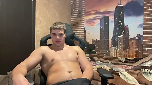 MusclePhantom online show from October 15, 8:16 pm