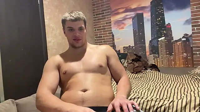 MusclePhantom online show from September 12, 8:53 pm