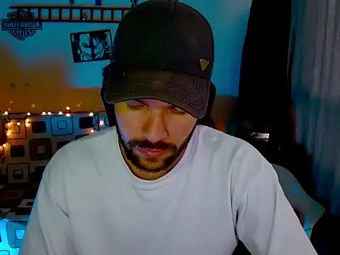 cortelioni massimo  online show from February 7, 8:47 pm