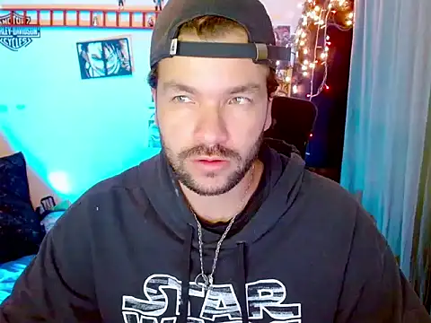 cortelioni massimo  online show from December 18, 10:06 pm