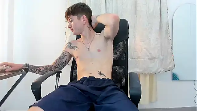 Snapshot of jake_kylee chatting on September 10, 7:45 pm jake kylee online show from September 10, 7:45 pm