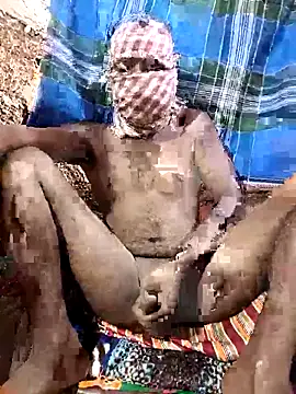 nughtytommy01 online show from October 22, 9:57 am