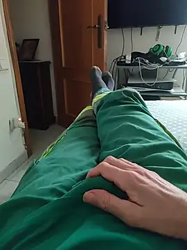 gigolobcn online show from October 15, 3:30 pm