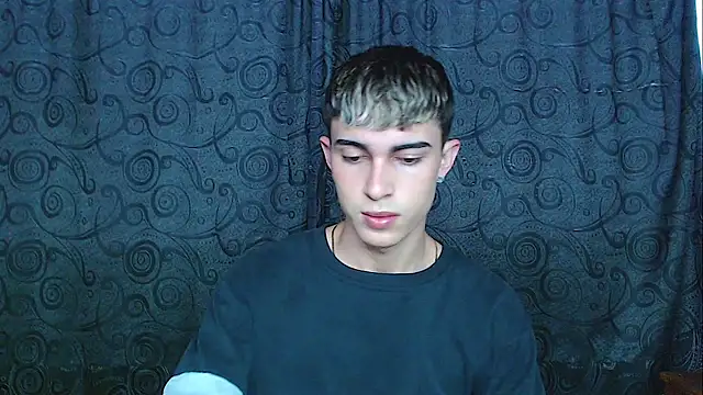 john vichenso online show from December 18, 10:39 pm