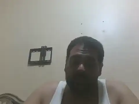 elpoop7305 online show from April 17, 10:45 pm