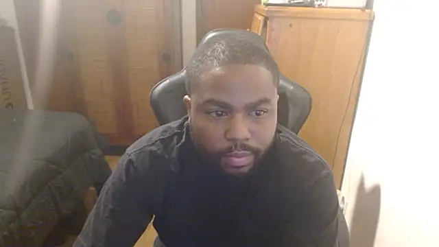 Snapshot of Breadwinnah chatting on September 23, 3:50 am Breadwinnah online show from September 23, 3:50 am