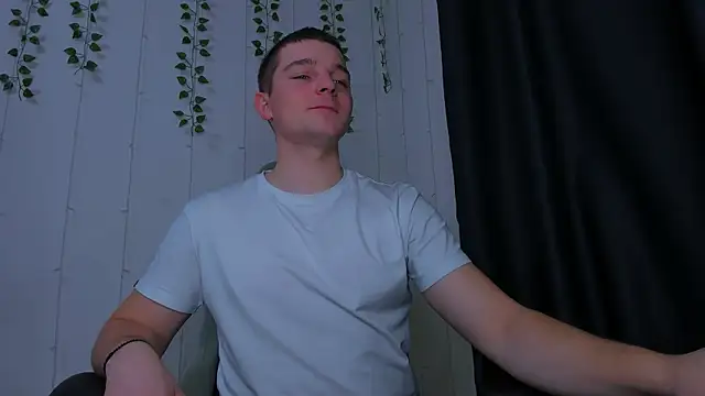 Your Claddagh online show from December 18, 3:19 pm