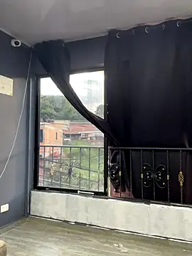 Damartinez27 online show from September 15, 10:00 pm