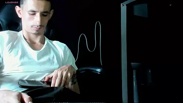 Damartinez27 online show from September 23, 9:25 pm